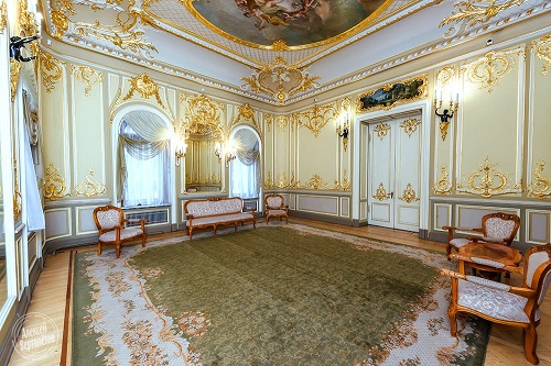 Золотой зал Дворец Малютка на Фурштатской