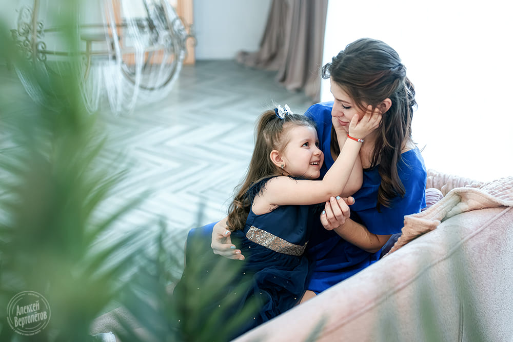 Семейная фотосессия и фотографии в СПб. Семейный фотограф в Санкт-Петербурге Алексей Вертолетов.